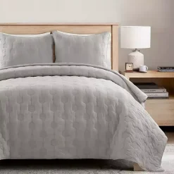 Kirklands Home Quilts|Hexagon Honeycomb 3-pc. Cali King Quilt Set Gray