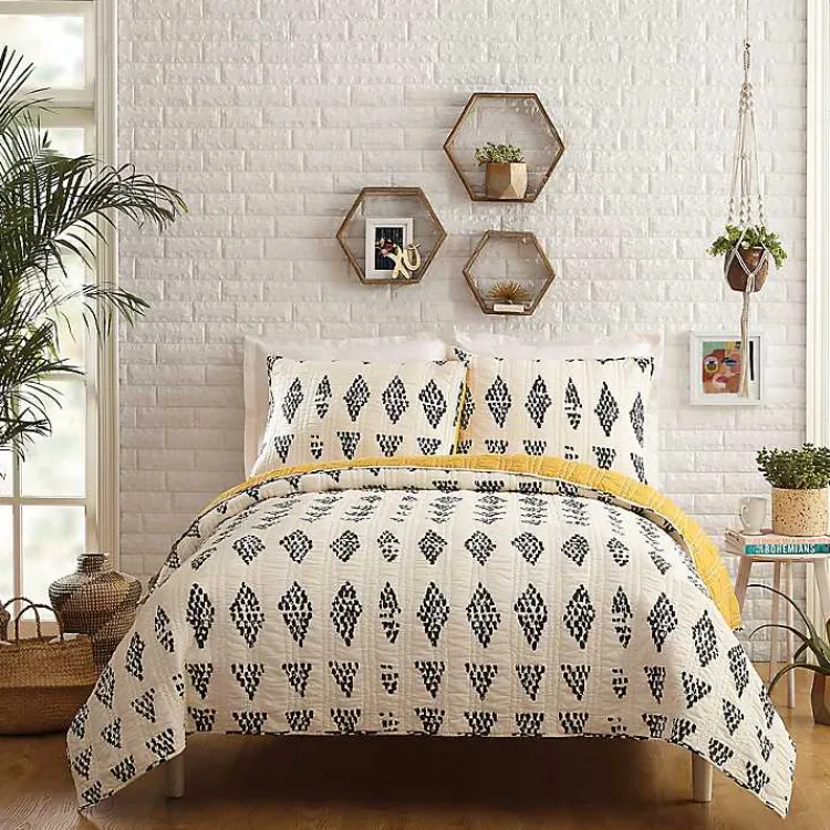 Kirklands Home Quilts|Justina Blakeney Beaded 3-pc. King Quilt Set