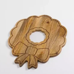 New Natural Wood Christmas Wreath Serving Board Christmas Dining & Entertaining