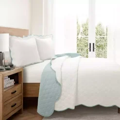 Kirklands Home Quilts|White and Teal Scallop 3-pc. Full/Queen Quilt Set